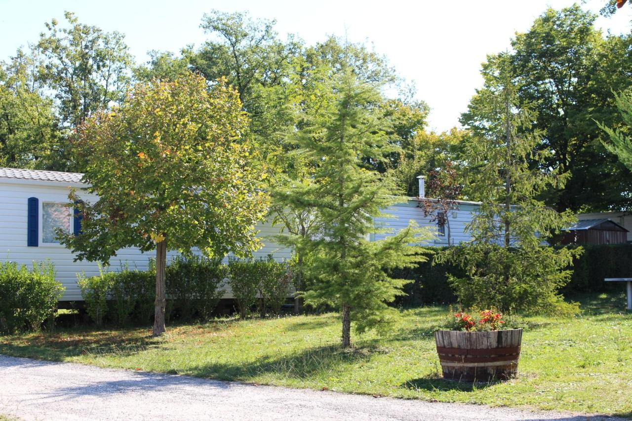 Camping Du Pontis Verteillac Екстериор снимка