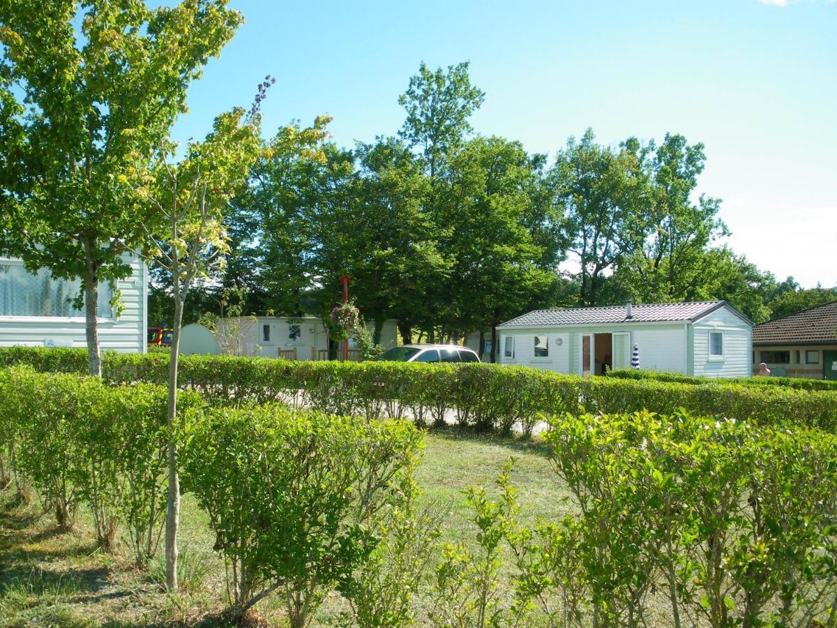 Camping Du Pontis Verteillac Екстериор снимка