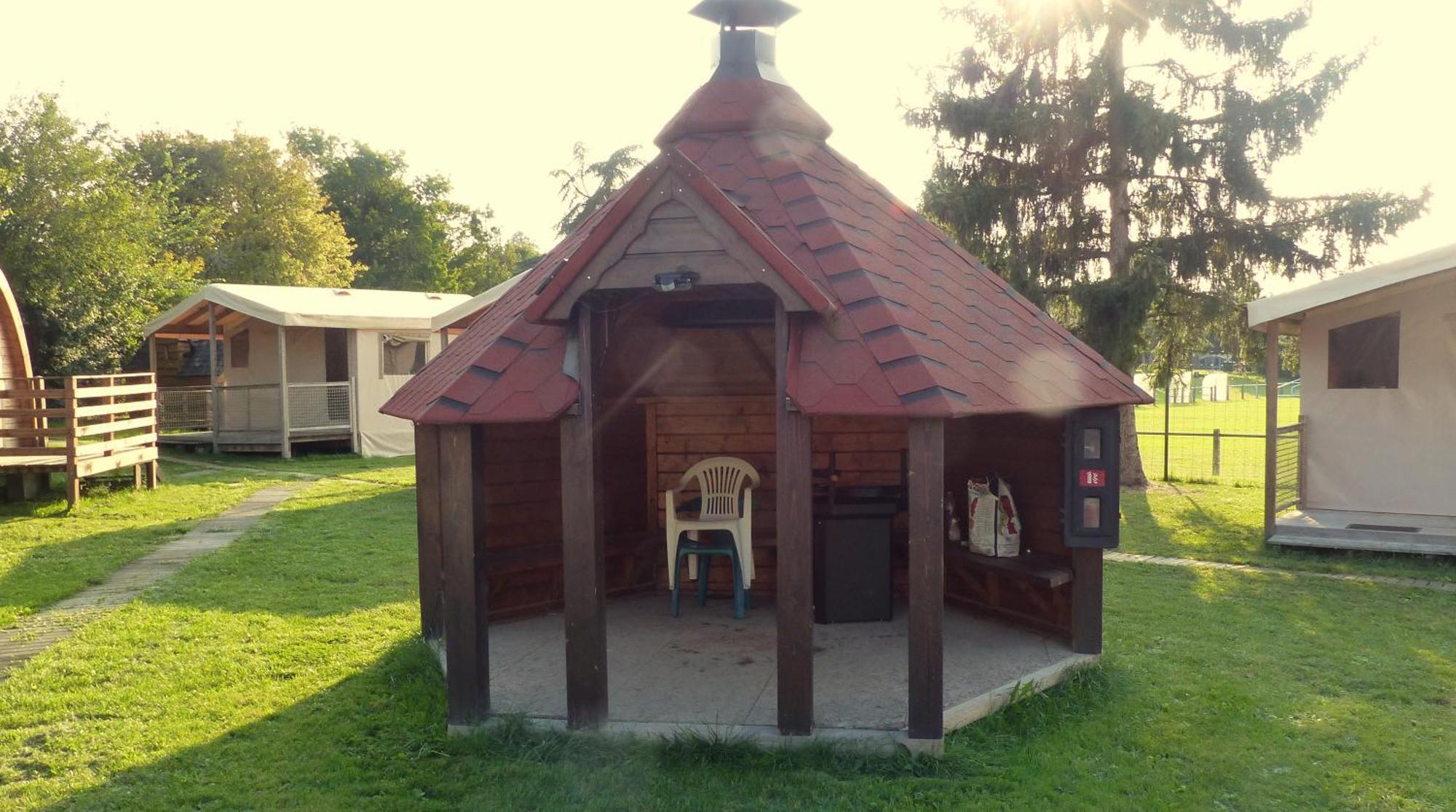Camping Du Pontis Verteillac Екстериор снимка