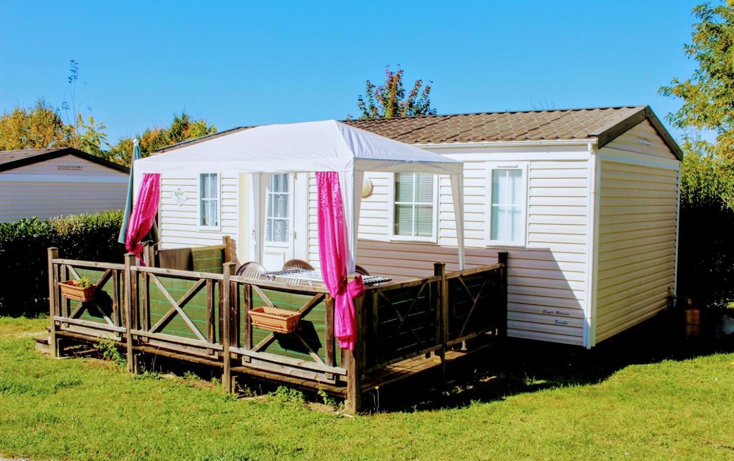 Camping Du Pontis Verteillac Екстериор снимка