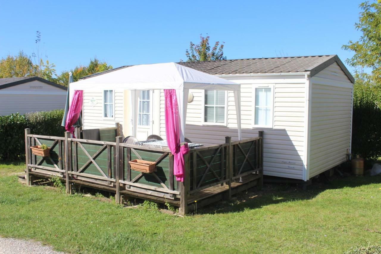 Camping Du Pontis Verteillac Екстериор снимка