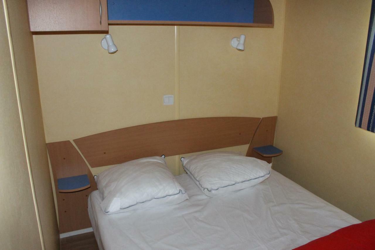 Camping Du Pontis Verteillac Екстериор снимка