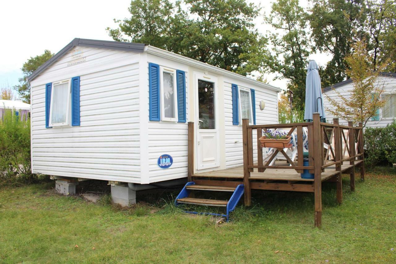 Camping Du Pontis Verteillac Екстериор снимка